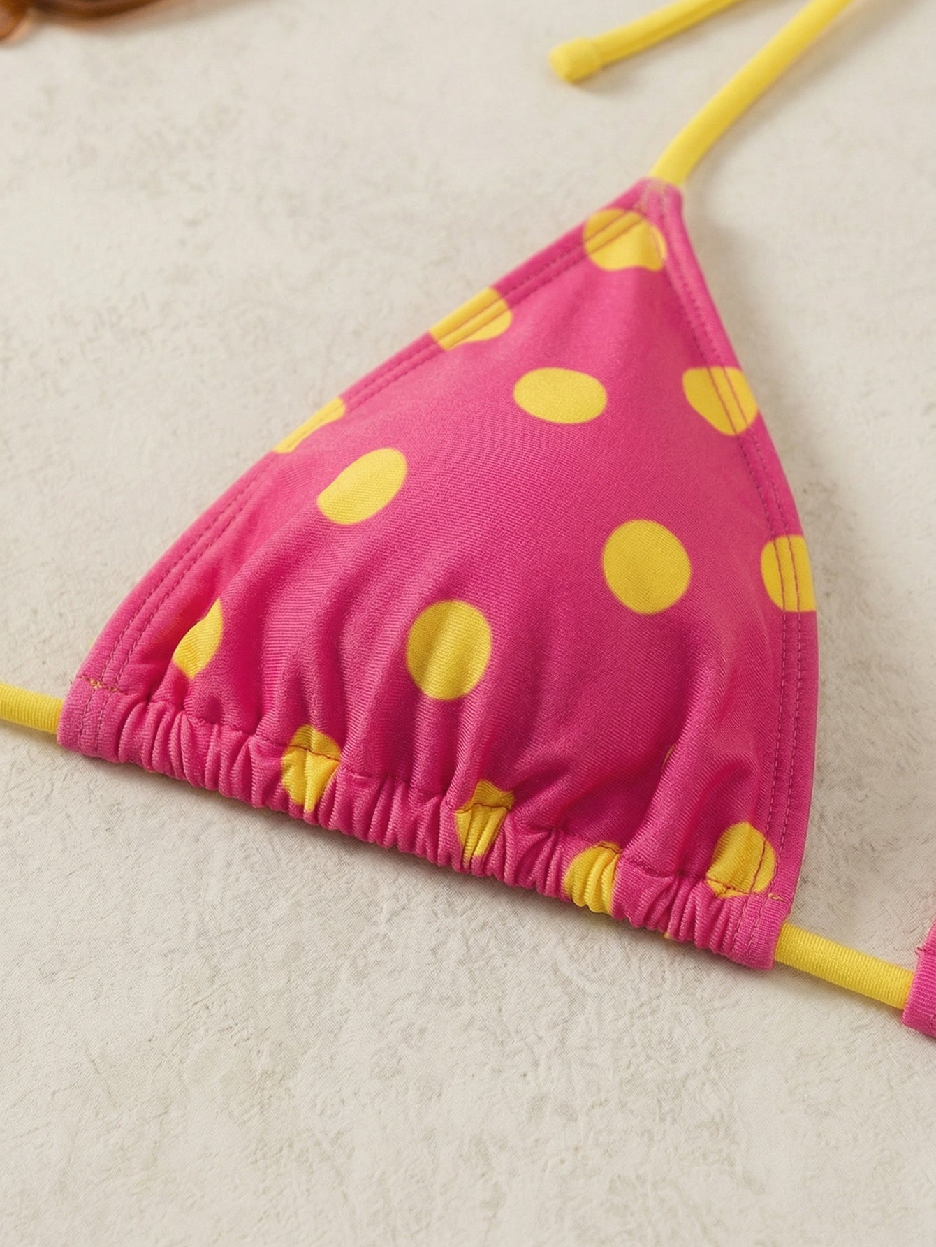 Bikini à pois au style vintage pour un look rétro séduisant BEACHEERS