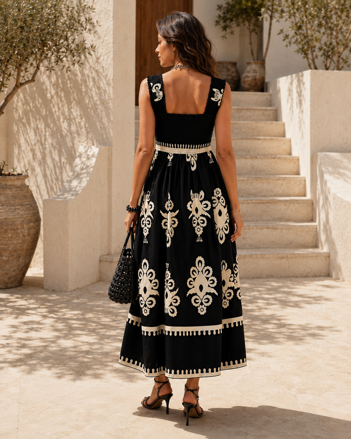 Robe Noire Alhambra Trendsi