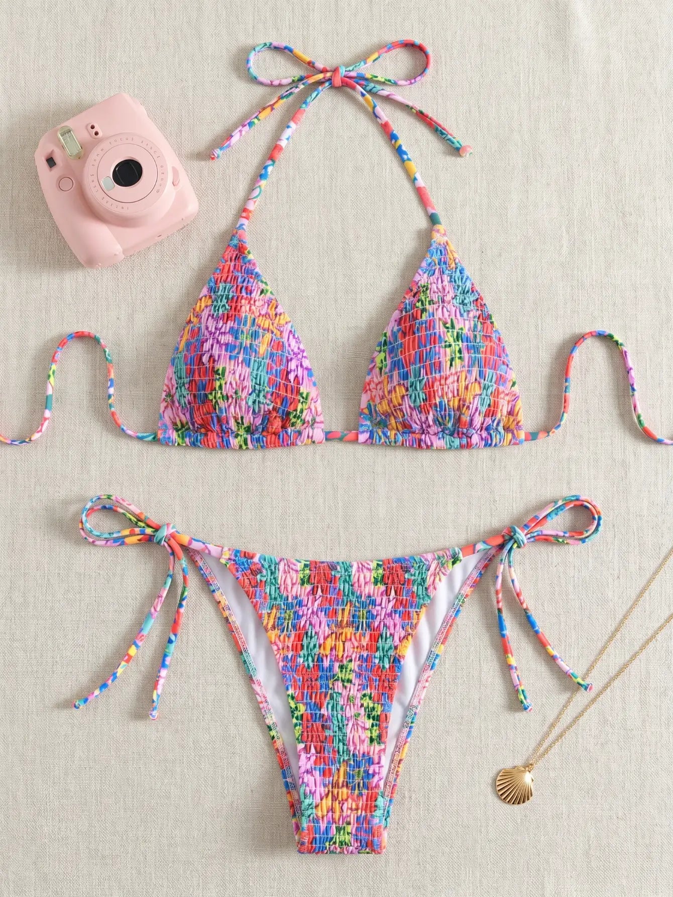 Ensemble bikini triangle smocké à col halter à motifs floraux chic BEACHEERS
