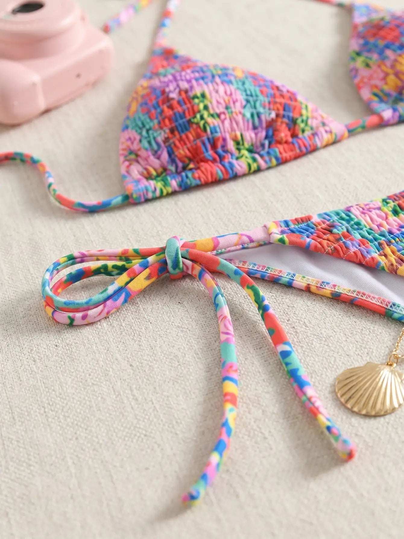 Ensemble bikini triangle smocké à col halter à motifs floraux chic BEACHEERS