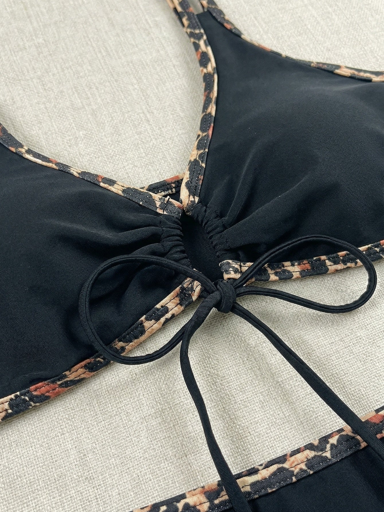 Ensemble bikini deux pièces à bordure léopard sensuel BEACHEERS