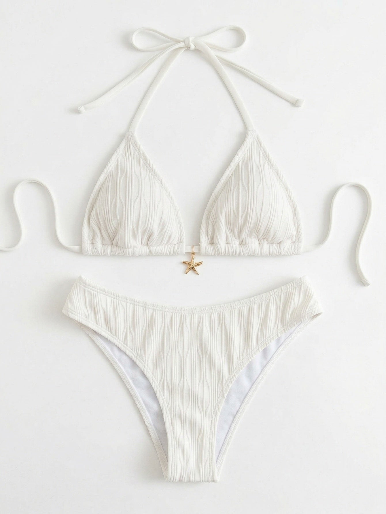 Ensemble bikini deux pièces chic à bretelles spaghetti et col halter BEACHEERS