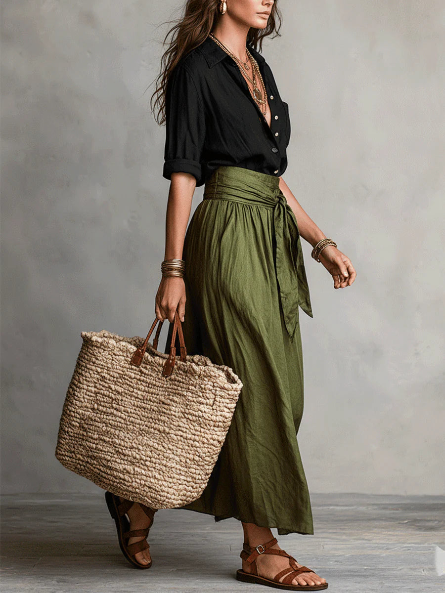 Aitana | Ensemble à deux pièces avec chemise noire et jupe midi vert olive pour femme SELUNE