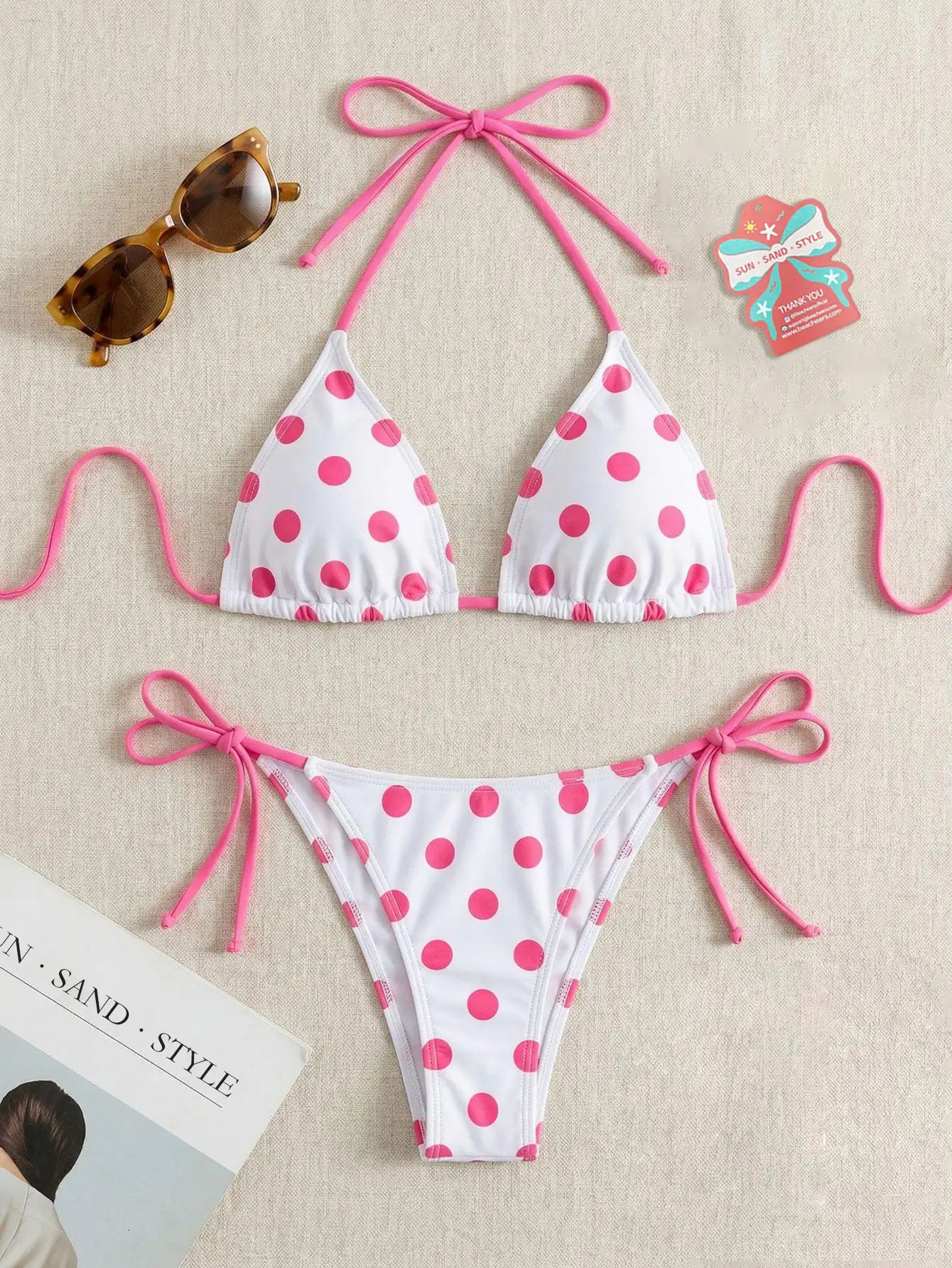 Bikini à pois au style vintage pour un look rétro séduisant BEACHEERS