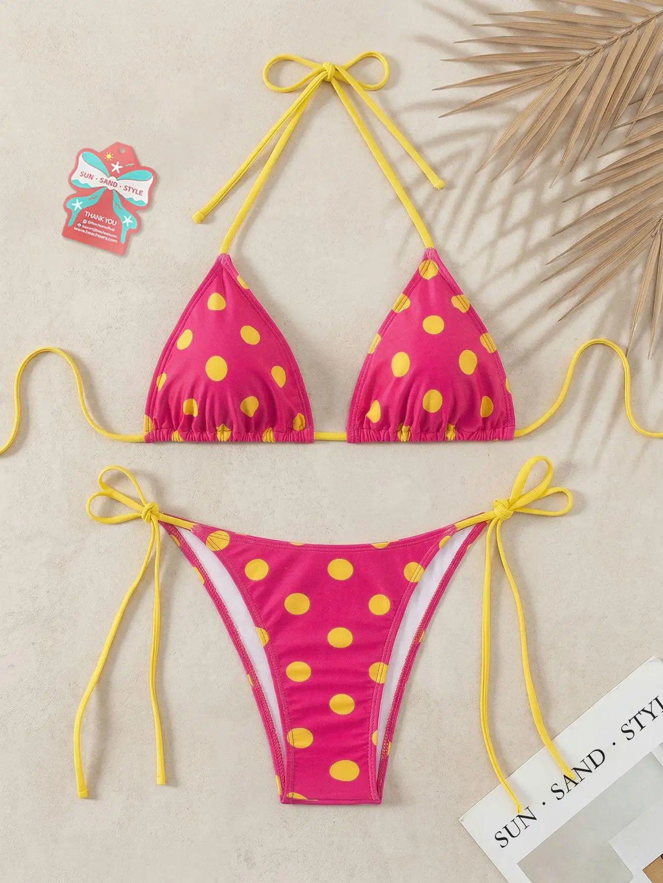 Bikini à pois au style vintage pour un look rétro séduisant BEACHEERS