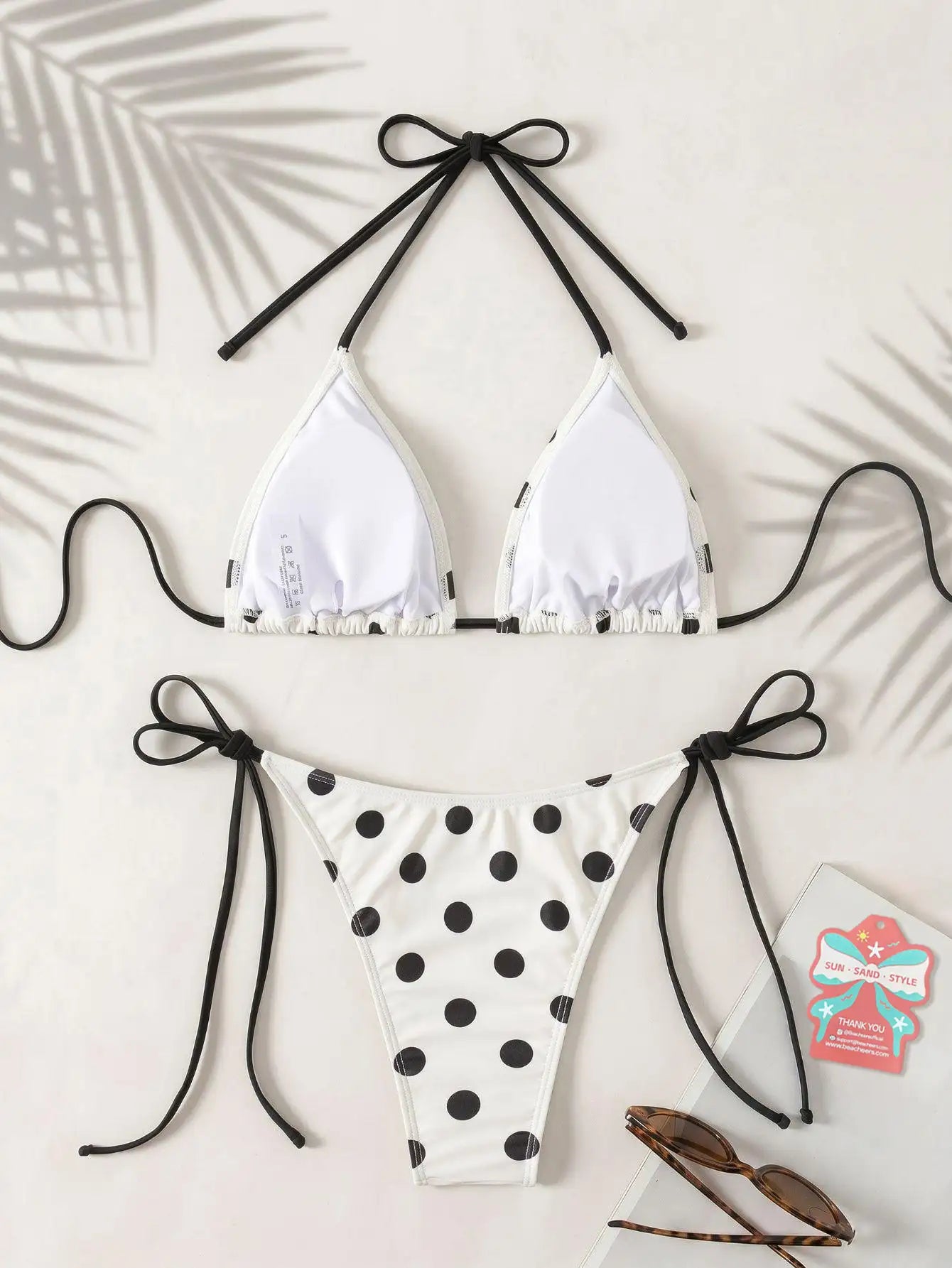 Bikini à pois au style vintage pour un look rétro séduisant BEACHEERS